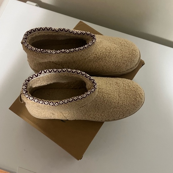 Bearpaw Daphne Boots - Picture 8 of 8